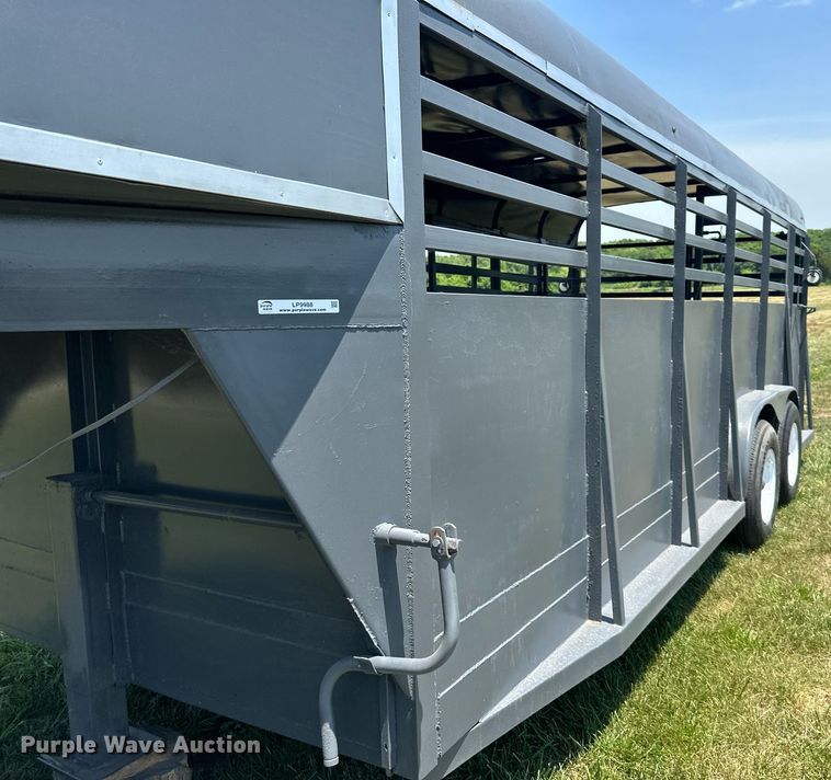 image for item LP9988 1987 Ponderousa  livestock trailer