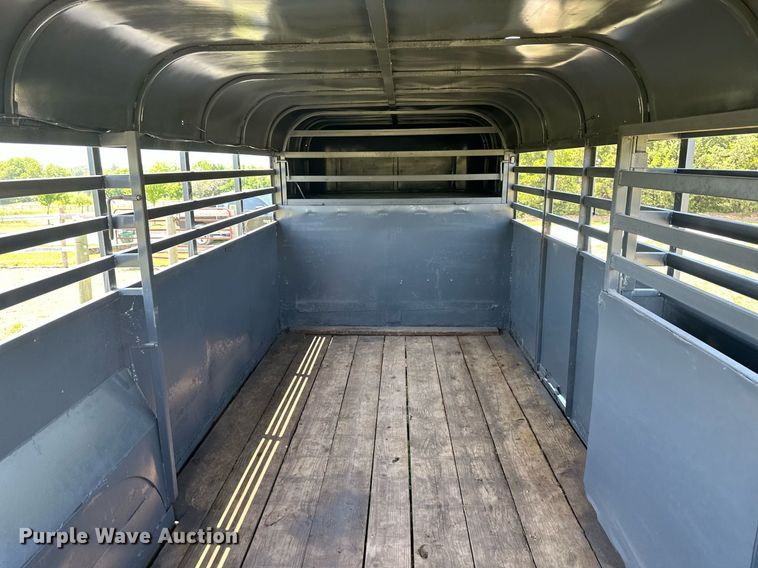 image for item LP9988 1987 Ponderousa  livestock trailer