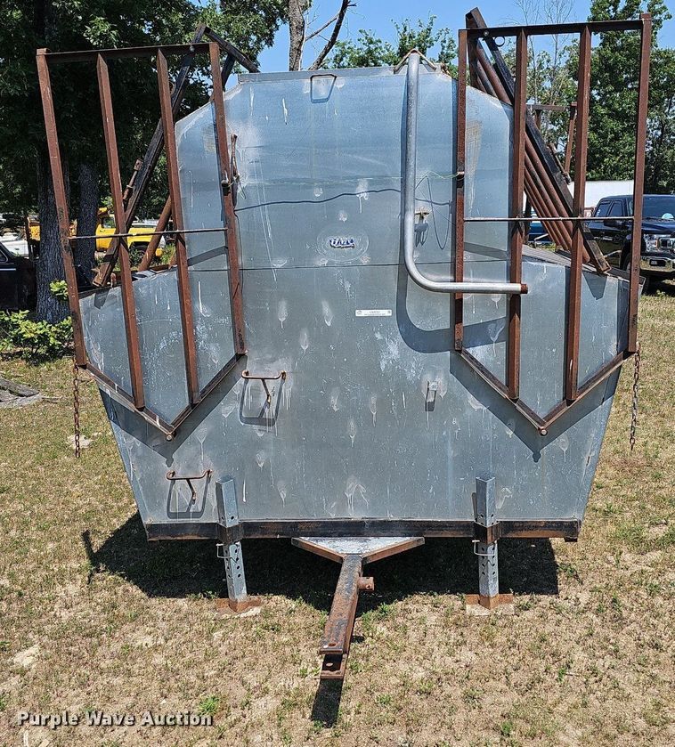 image for item LW9752 Hostetler  creep feeder