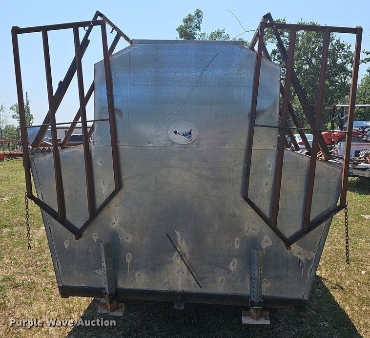 image for item LW9752 Hostetler  creep feeder