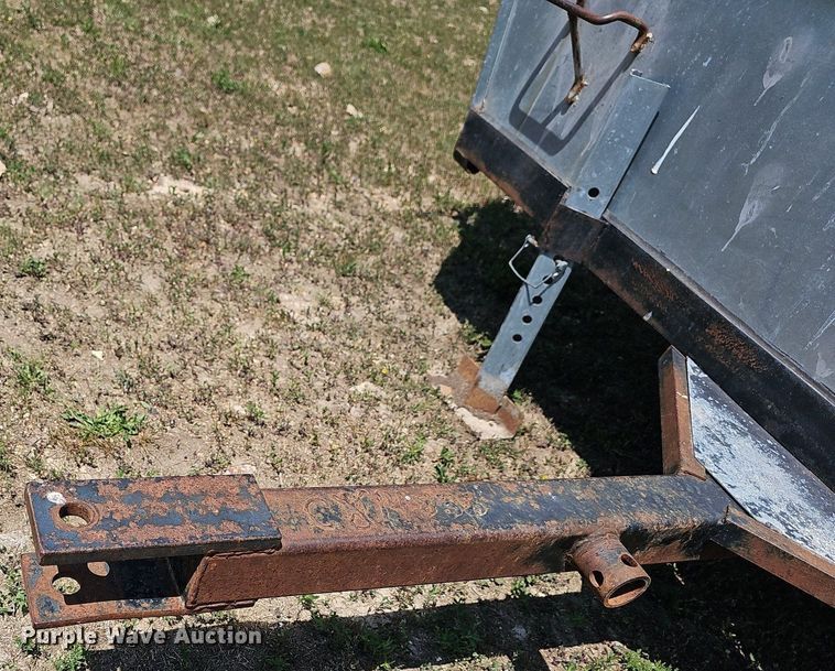 image for item LW9752 Hostetler  creep feeder