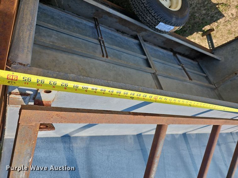 image for item LW9752 Hostetler  creep feeder