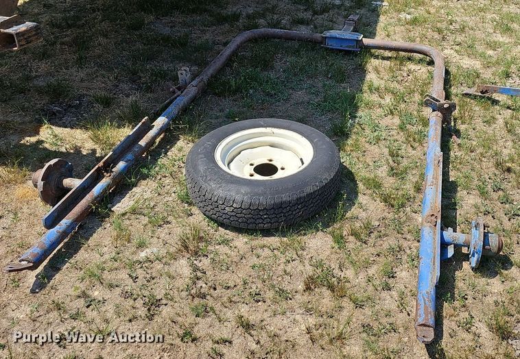 image for item LW9758 Priefert  livestock squeeze chute