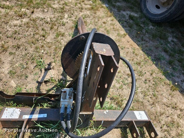 image for item LW9759 Bale unroller