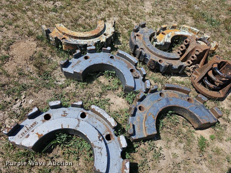 image for item LW9760 Tractor attachments