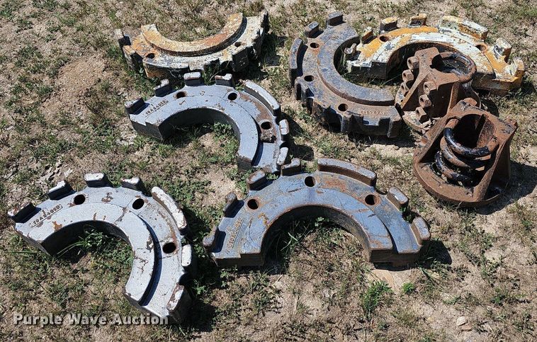 image for item LW9760 Tractor attachments