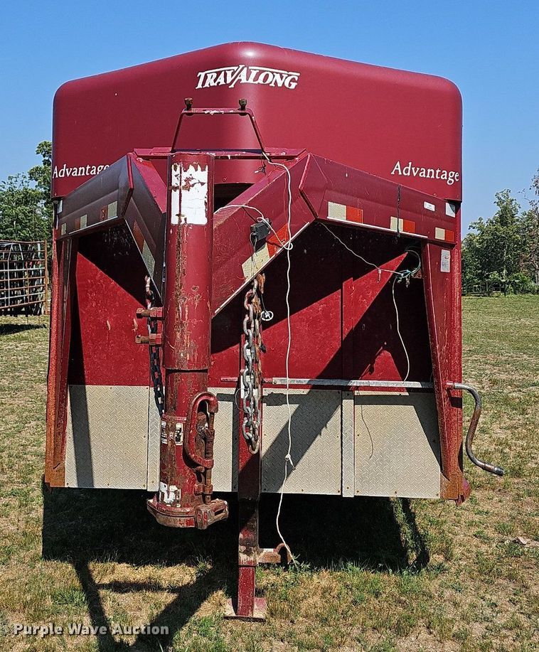 image for item LW9768 2007 Travalong Advantage  livestock trailer
