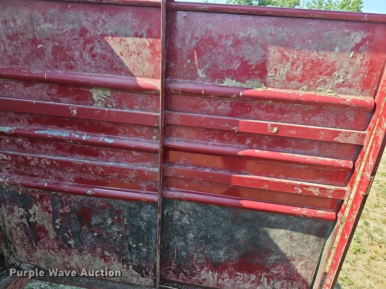 image for item LW9768 2007 Travalong Advantage  livestock trailer