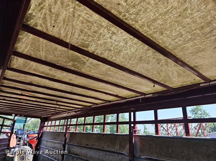 image for item LW9768 2007 Travalong Advantage  livestock trailer