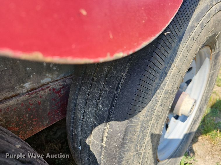 image for item LW9768 2007 Travalong Advantage  livestock trailer