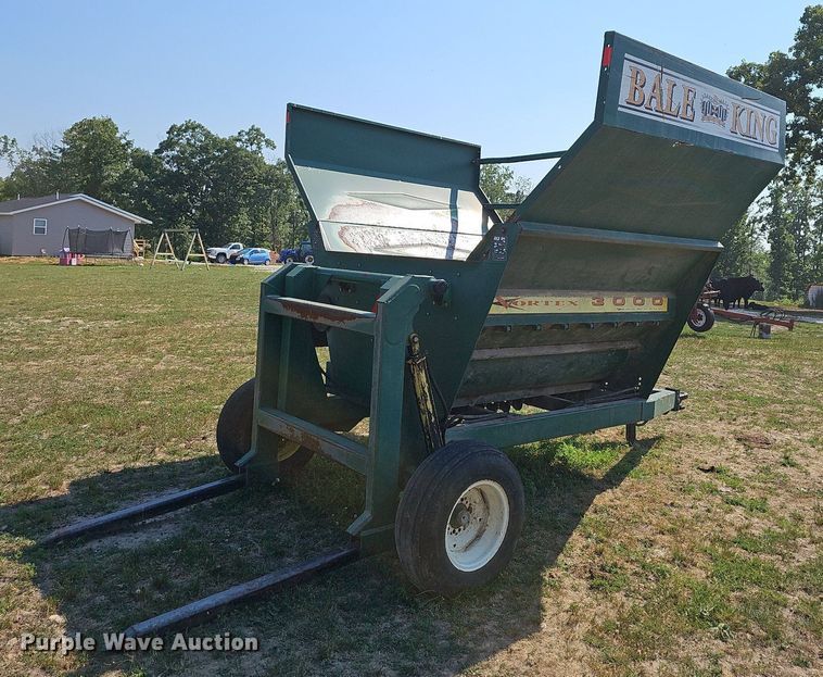 image for item LW9770 Bale King  bale processor