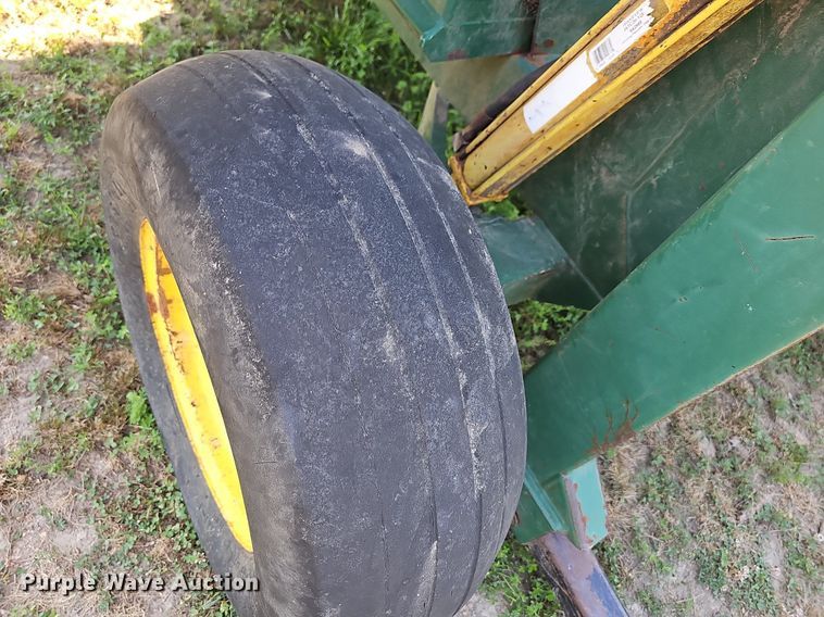 image for item LW9770 Bale King  bale processor