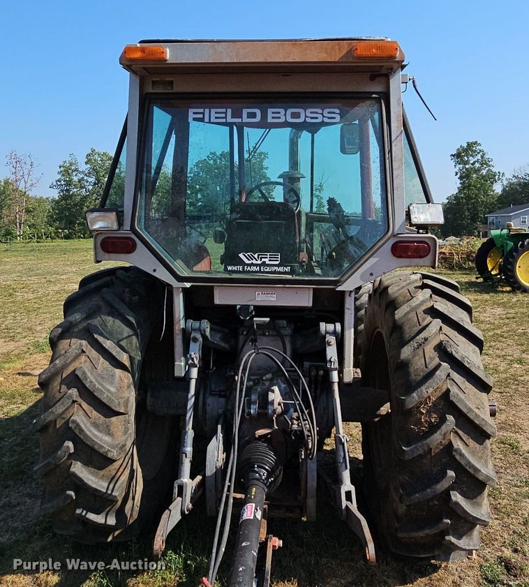 image for item LW9774 1983 White 2-135 Series 3 Field Boss  MFWD tractor