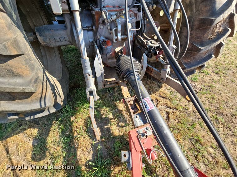 image for item LW9774 1983 White 2-135 Series 3 Field Boss  MFWD tractor