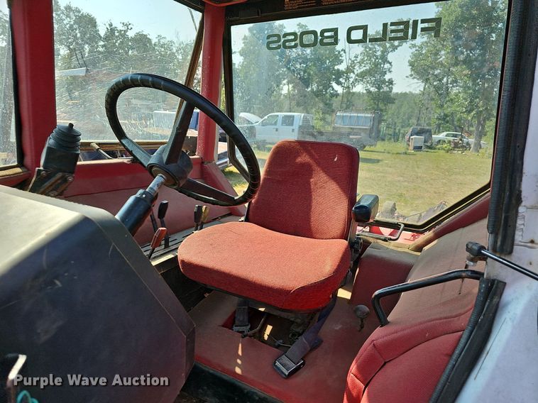 image for item LW9774 1983 White 2-135 Series 3 Field Boss  MFWD tractor