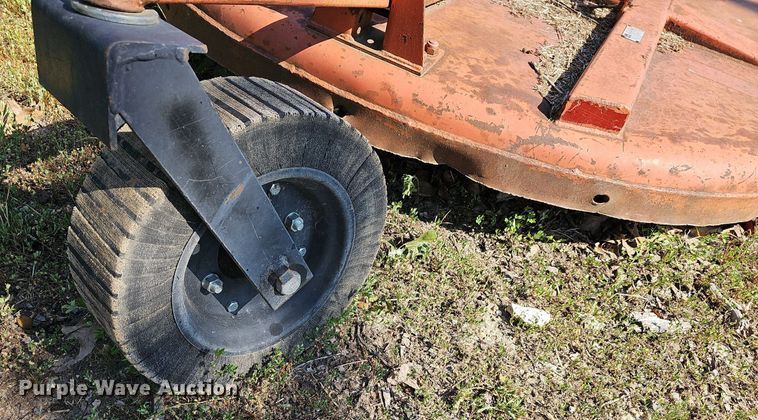 image for item LW9775 (2) pieces of ag equipment