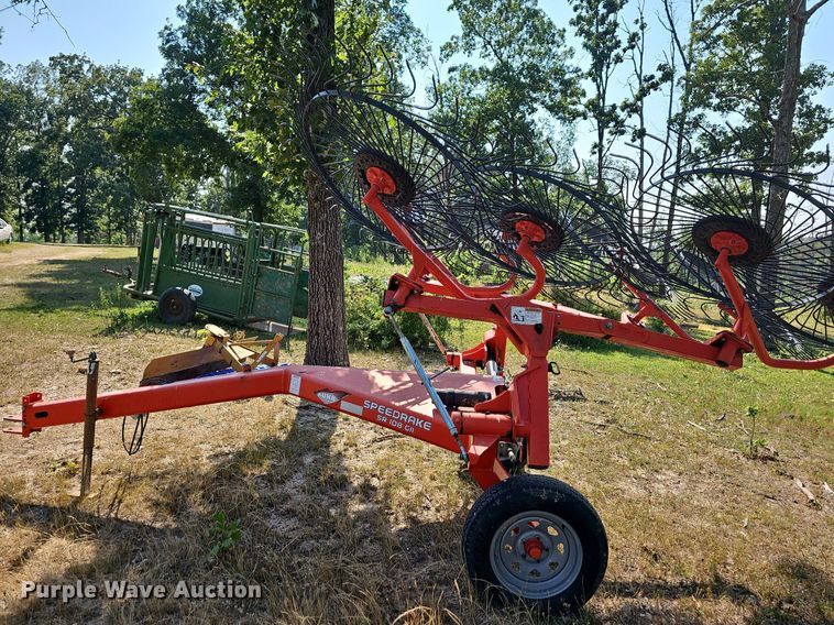 image for item LW9778 Speedrake SR108 GII  hay rake