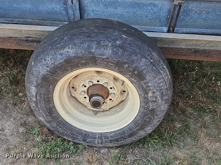 image for item LW9784 Hostetler  creep feeder