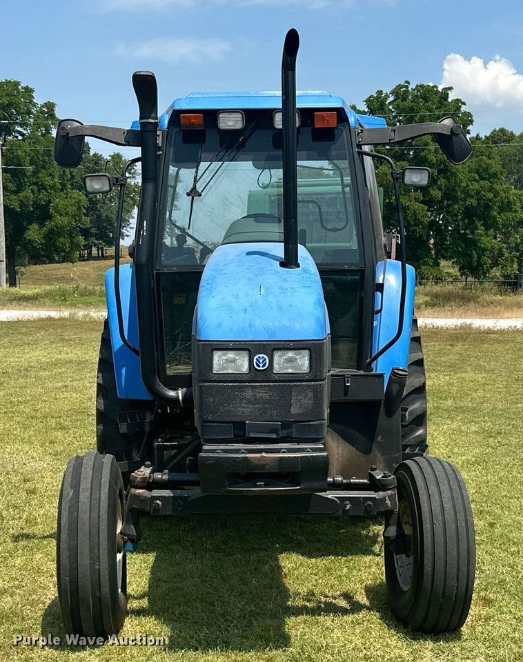 image for item MB9555 2002 New Holland TS110  tractor
