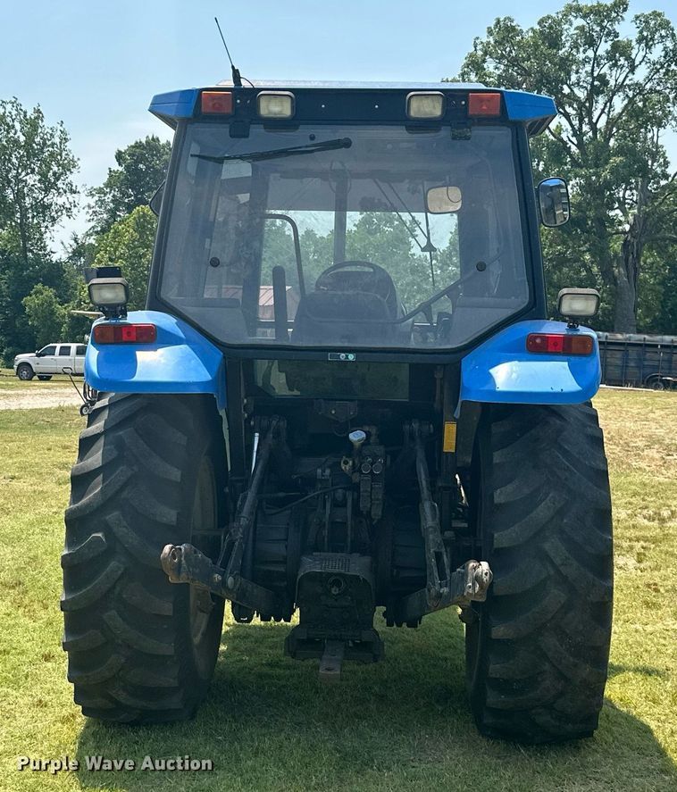 image for item MB9555 2002 New Holland TS110  tractor