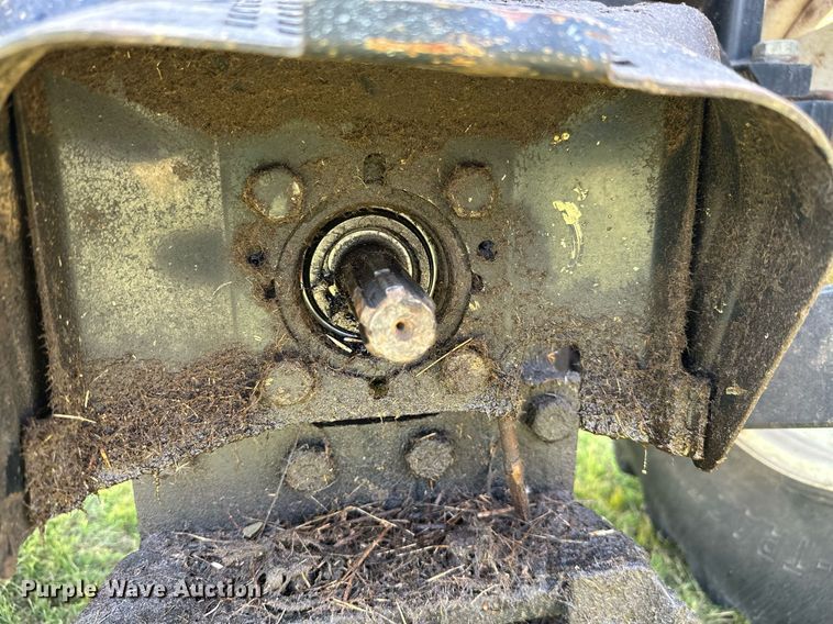 image for item MB9555 2002 New Holland TS110  tractor