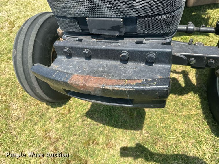 image for item MB9555 2002 New Holland TS110  tractor