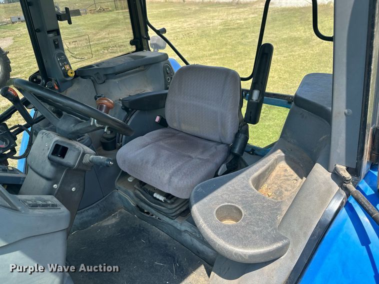 image for item MB9555 2002 New Holland TS110  tractor