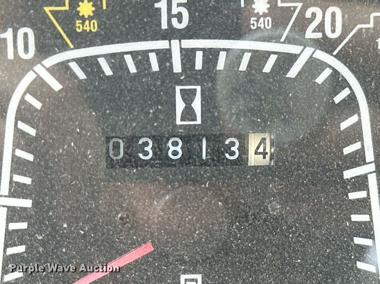 image for item MB9555 2002 New Holland TS110  tractor