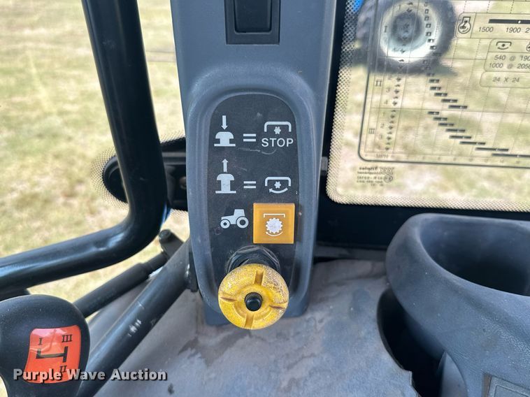 image for item MB9555 2002 New Holland TS110  tractor