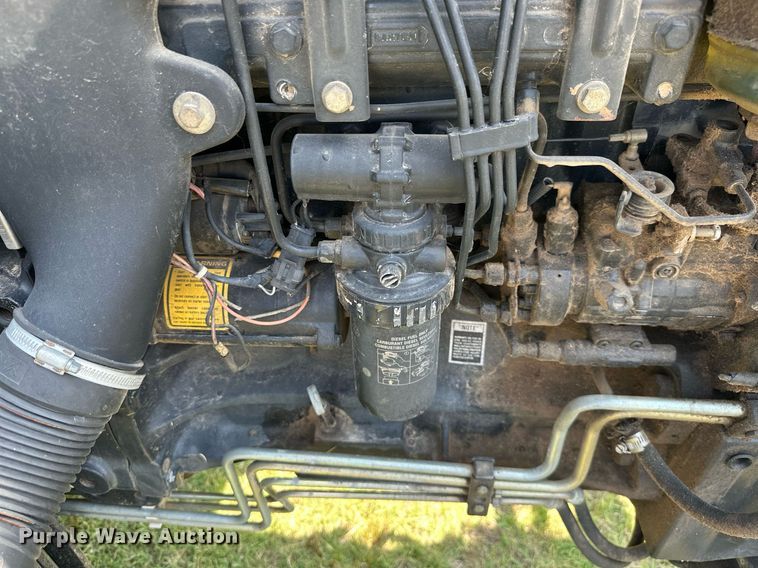 image for item MB9555 2002 New Holland TS110  tractor