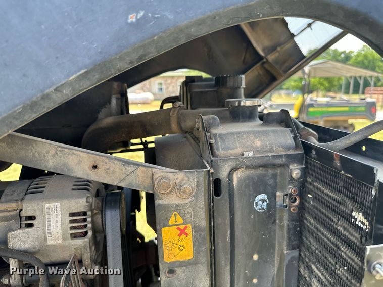 image for item MB9555 2002 New Holland TS110  tractor