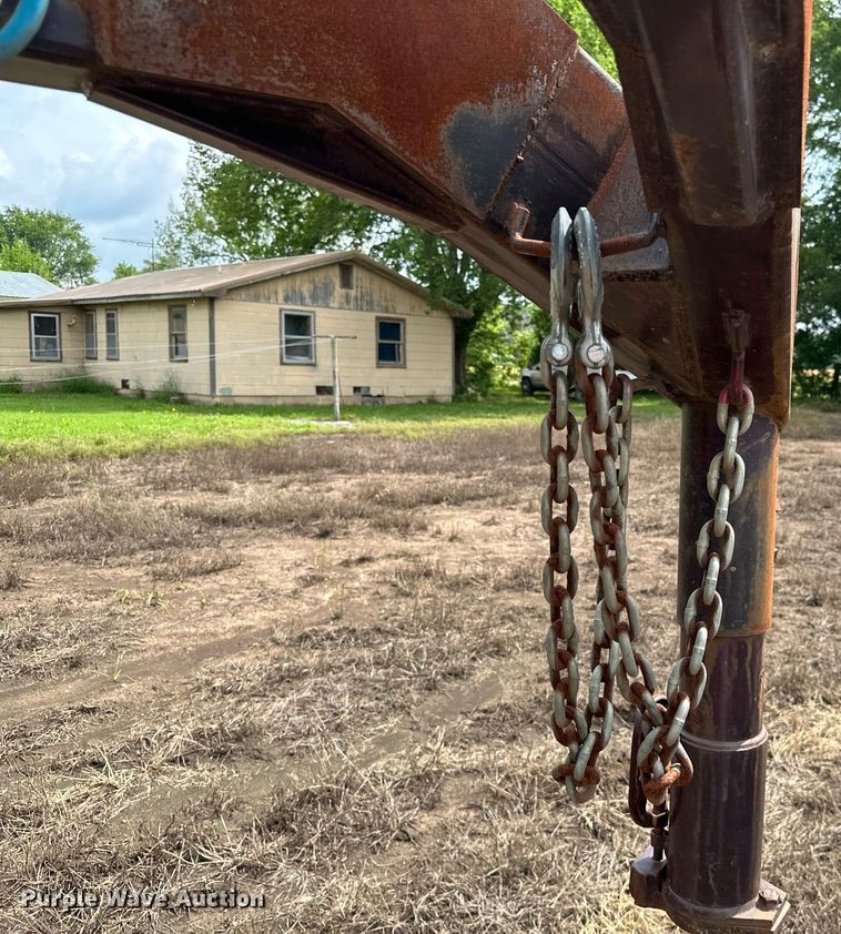 image for item MB9565 2012  Hay bale trailer