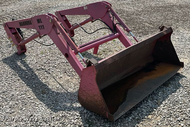 image for item MB9592 Mahindra ML111  loader