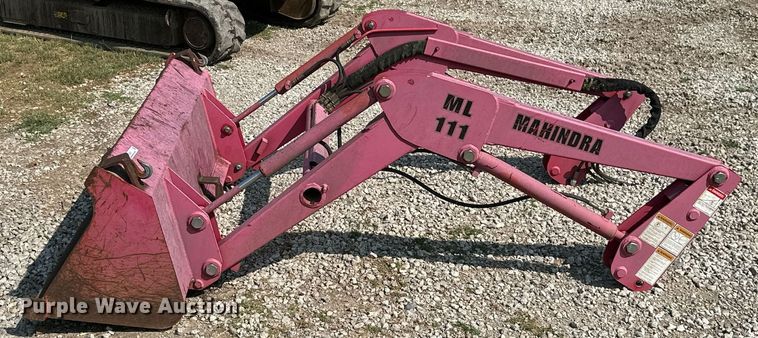 image for item MB9592 Mahindra ML111  loader