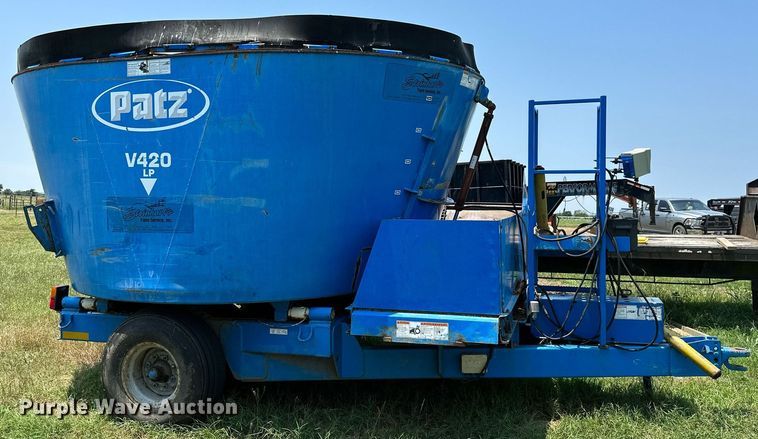 image for item MB9623 Patz V420  feed grinder/mixer