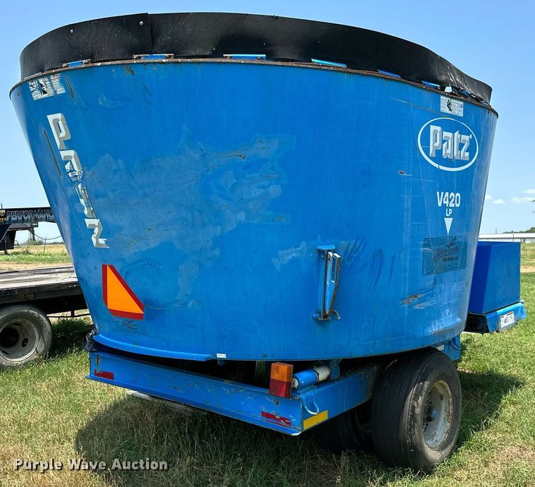 image for item MB9623 Patz V420  feed grinder/mixer