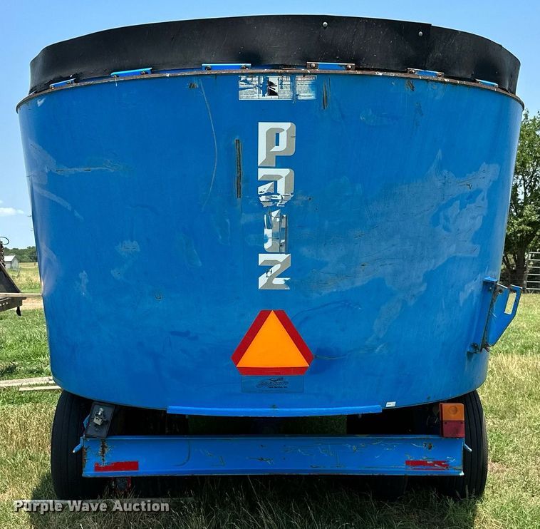 image for item MB9623 Patz V420  feed grinder/mixer