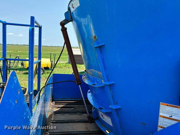 image for item MB9623 Patz V420  feed grinder/mixer