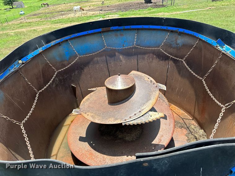 image for item MB9623 Patz V420  feed grinder/mixer