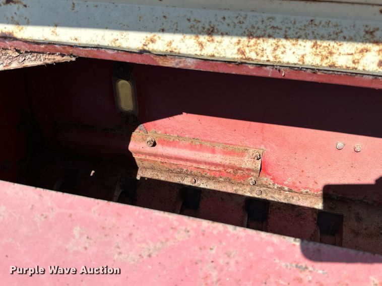 image for item MB9660 International 510  grain drill