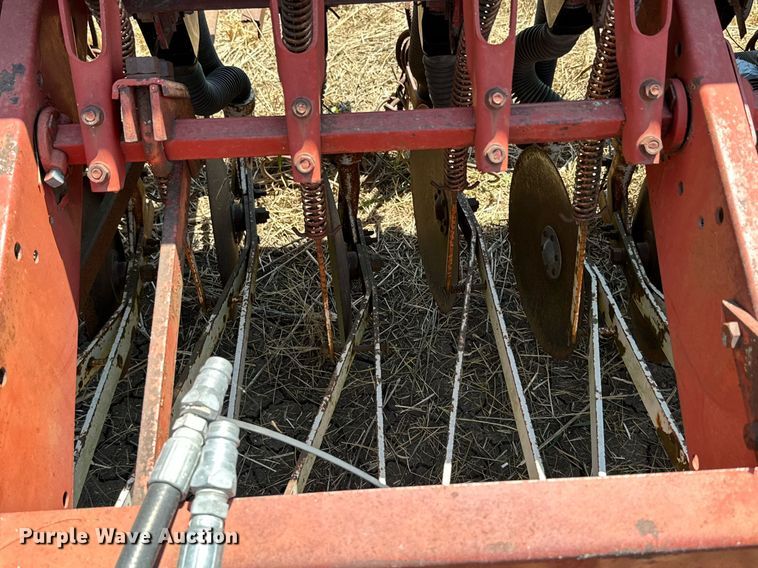 image for item MB9660 International 510  grain drill