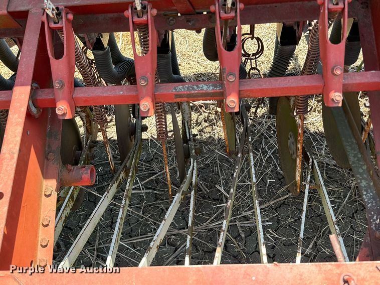 image for item MB9660 International 510  grain drill