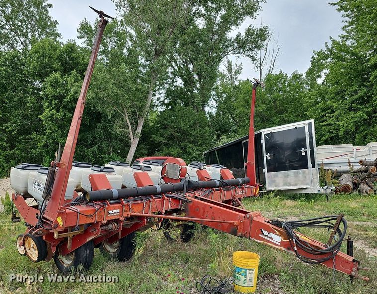 image for item MD9853 White Farm Equipment 5100  planter