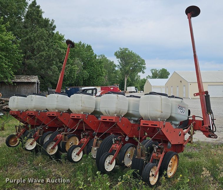 image for item MD9853 White Farm Equipment 5100  planter