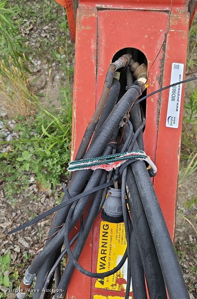 image for item MD9853 White Farm Equipment 5100  planter