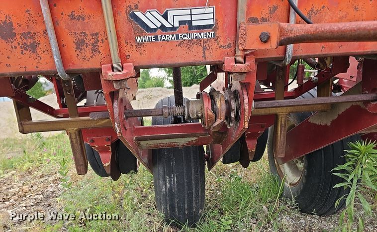 image for item MD9853 White Farm Equipment 5100  planter