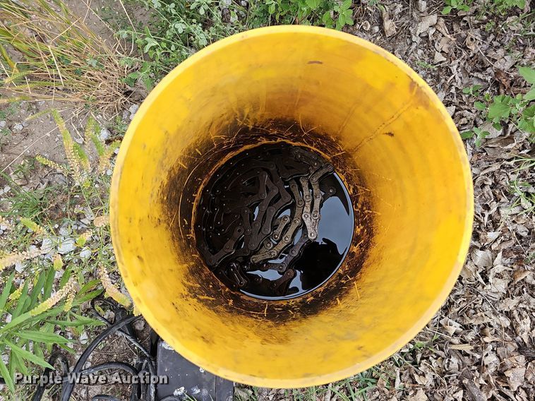 image for item MD9853 White Farm Equipment 5100  planter