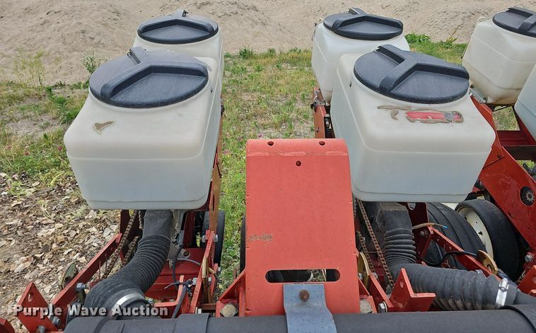 image for item MD9853 White Farm Equipment 5100  planter