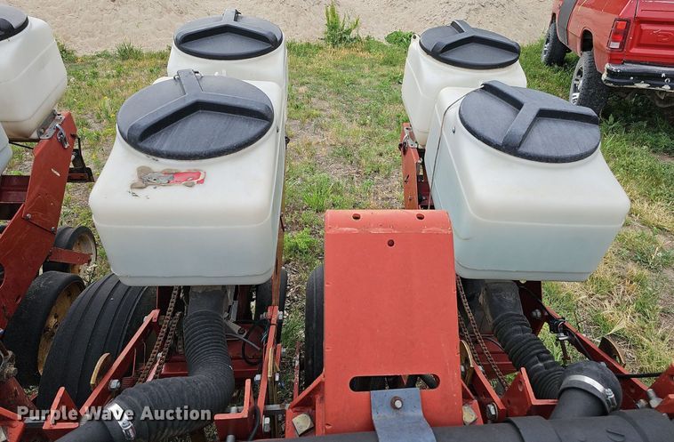 image for item MD9853 White Farm Equipment 5100  planter