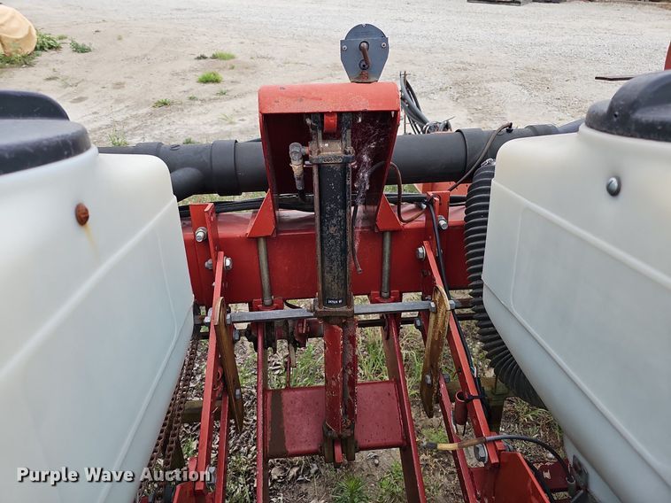 image for item MD9853 White Farm Equipment 5100  planter